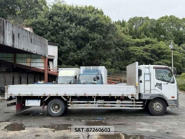 Mitsubishi FIGHTER 2014-11 8870984-14
