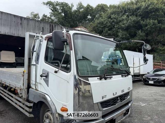 Mitsubishi FIGHTER 2014-11 8870984-21