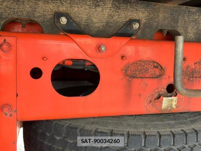 Mitsubishi FIGHTER 2016-03 8879728-10