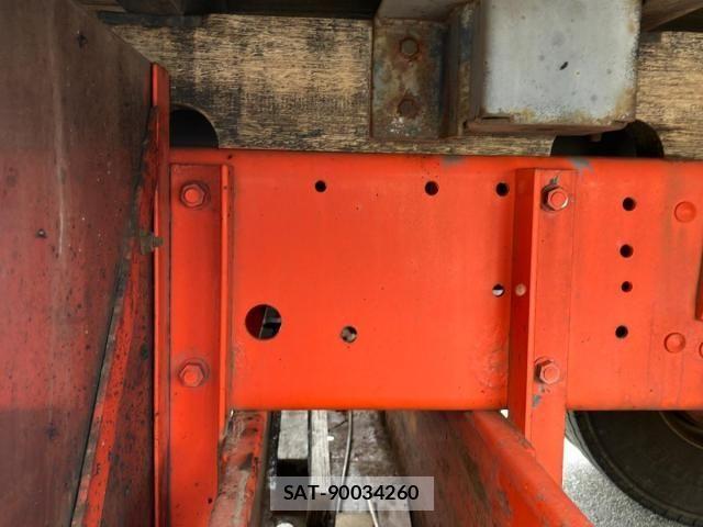 Mitsubishi FIGHTER 2016-03 8879728-11