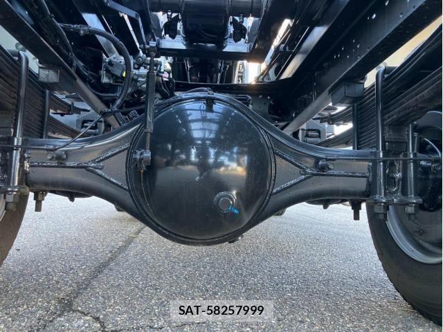 Mitsubishi FIGHTER 2026-05 8879723-10