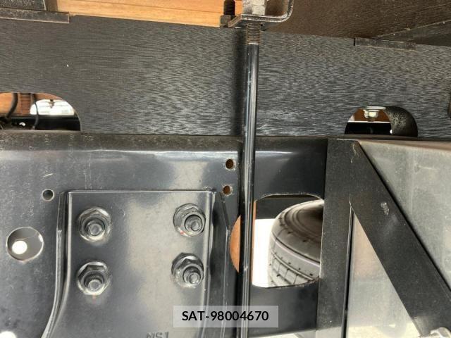 Mitsubishi FIGHTER 2024-08 8879721-14