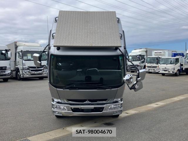 Mitsubishi FIGHTER 2024-08 8879721-22