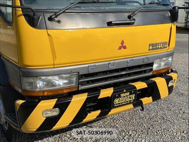 Mitsubishi FIGHTER 2001-05 7357743-26