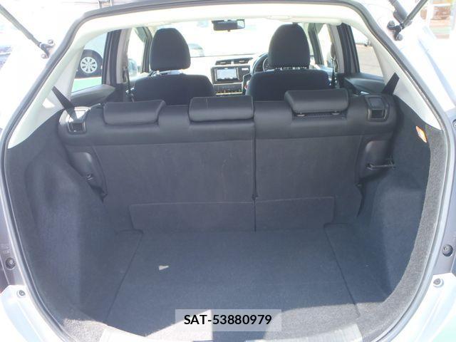Honda FIT 2017-08 1167529-10