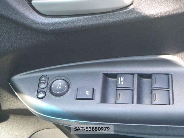 Honda FIT 2017-08 1167529-13