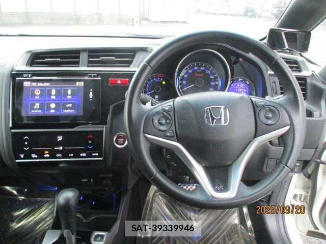 Honda FIT 2015-04 1291299-1