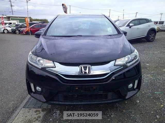 Honda FIT 2013-10 1354134-1
