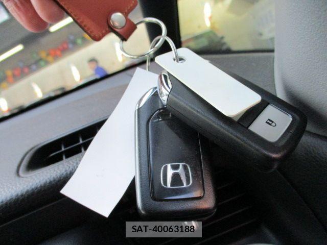 Honda FIT 2020-10 1374654-15