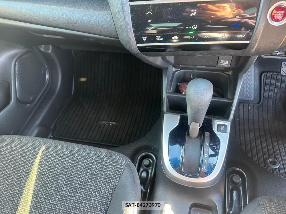 Honda FIT 2014 1497519-18