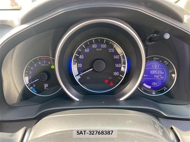Honda FIT 2013-11 3014364-9