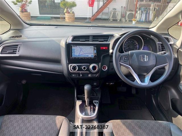 Honda FIT 2013-11 3014364-26