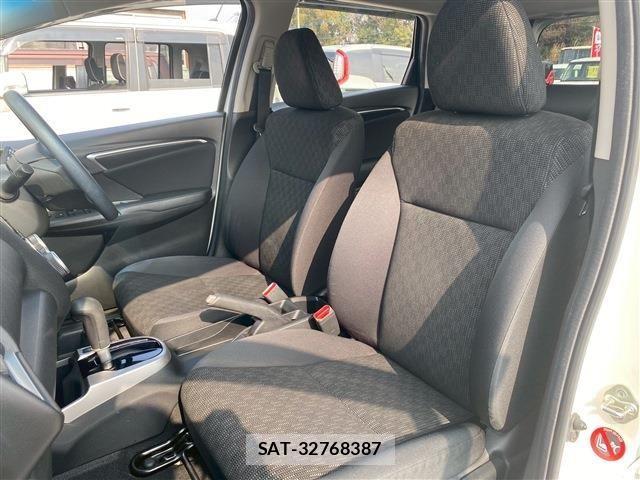 Honda FIT 2013-11 3014364-28
