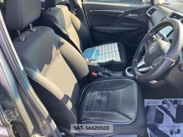 Honda FIT 2018-01 3669250-16