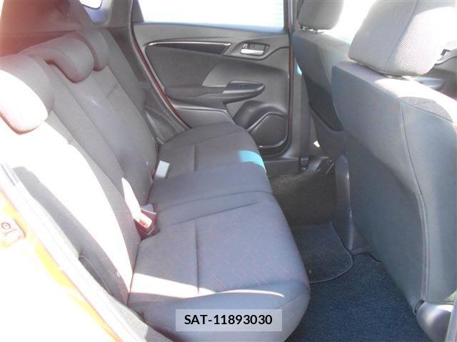 Honda FIT 2013-11 4941424-25