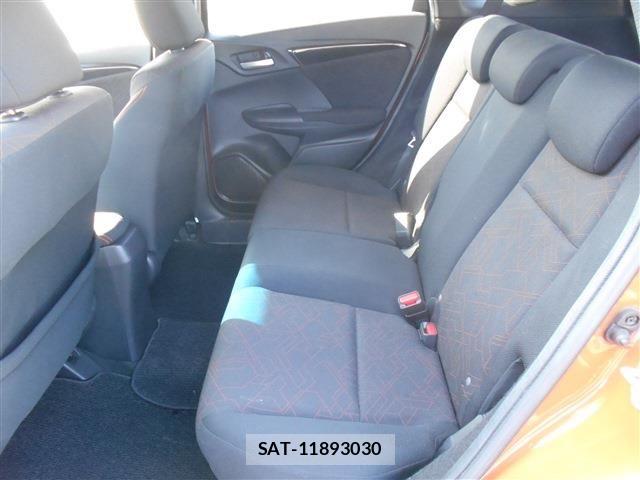 Honda FIT 2013-11 4941424-26
