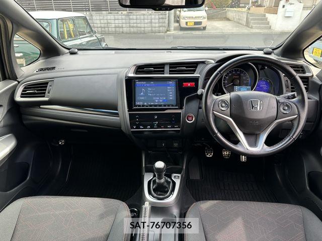 Honda FIT 2016-01 4941376-1