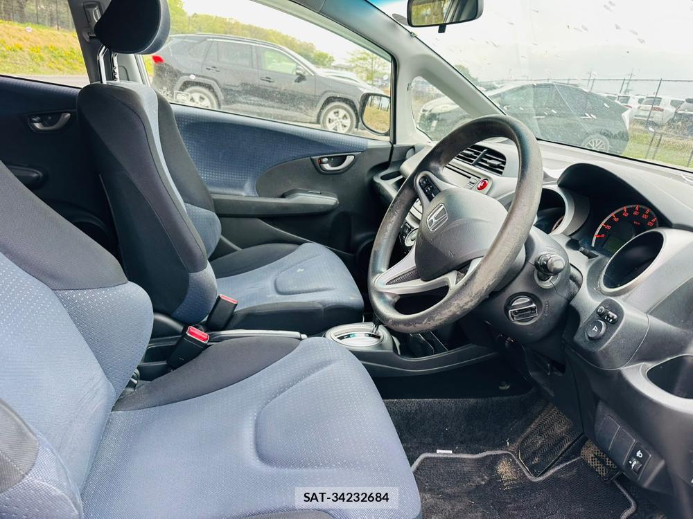 Honda FIT 2010 5248451-11