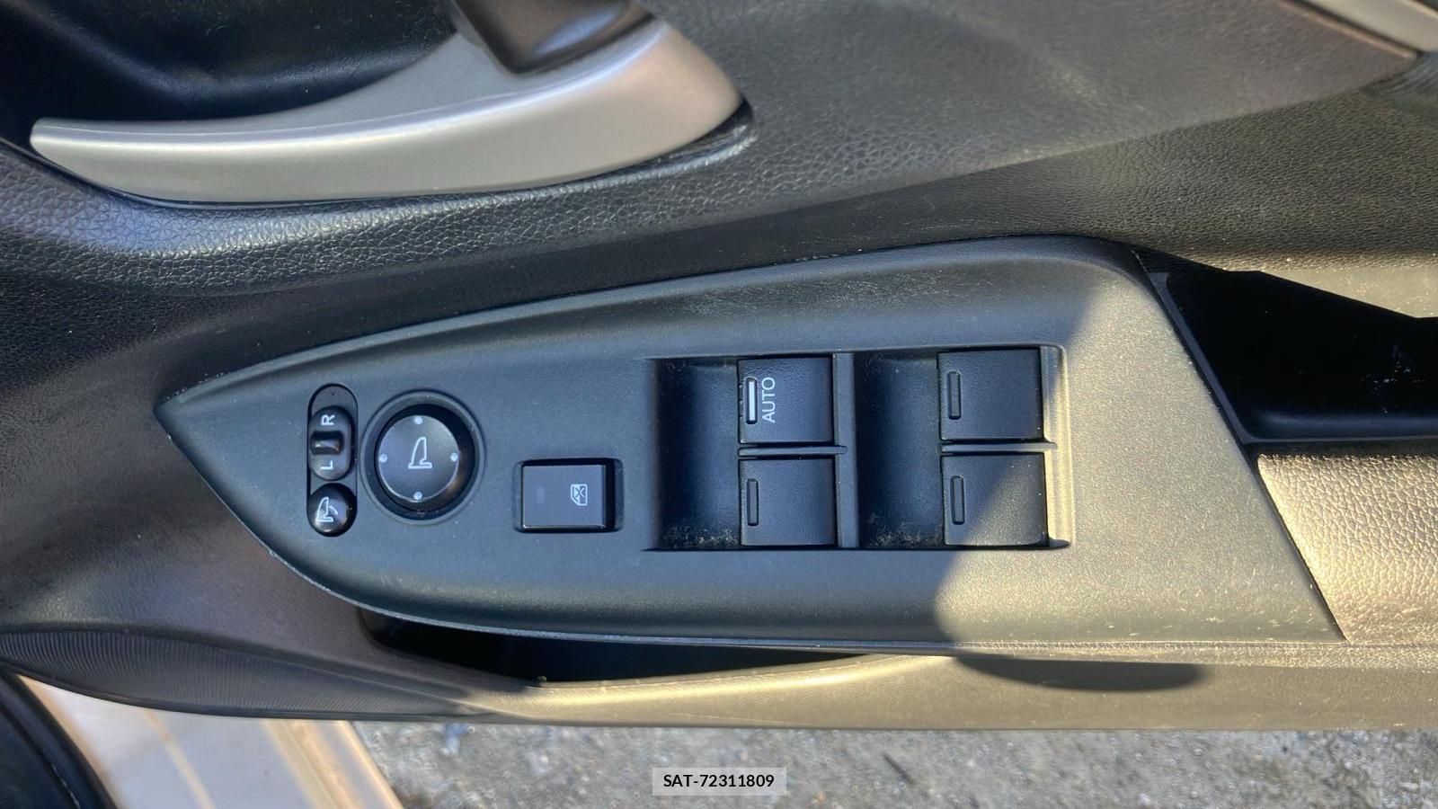 Honda FIT 2013 4859164-16