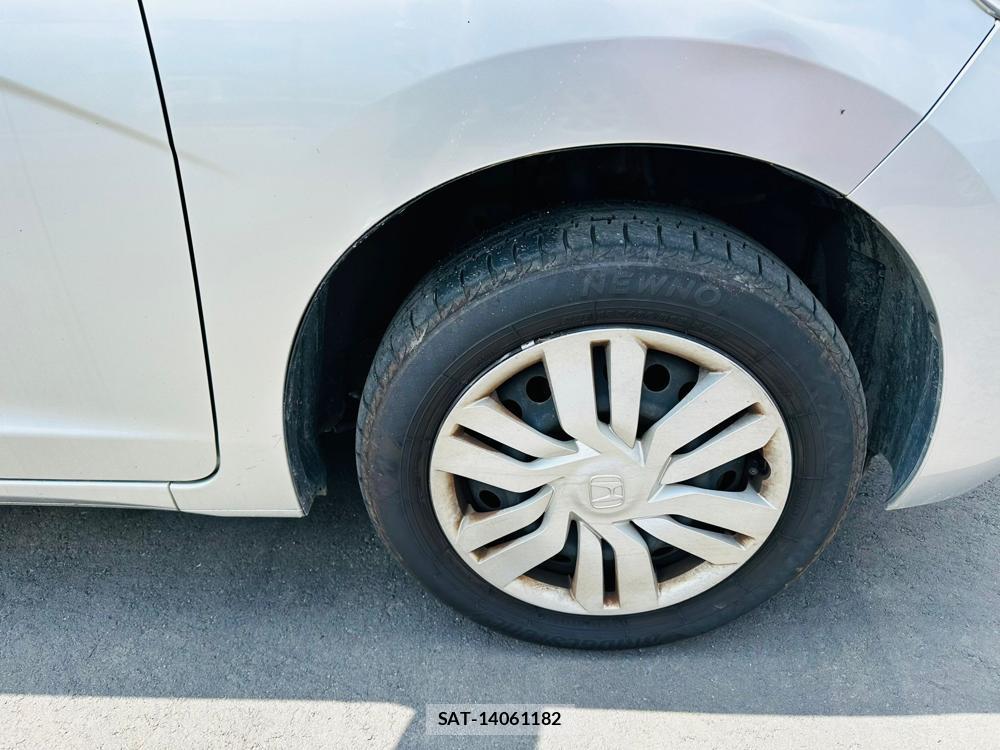 Honda FIT 2015 5854846-26