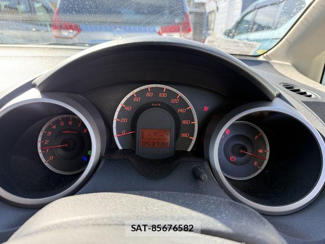 Honda FIT 2011-06 6276326-11
