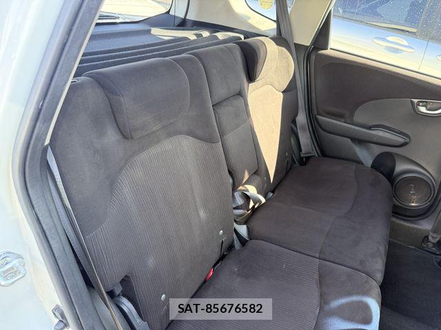 Honda FIT 2011-06 6276326-13