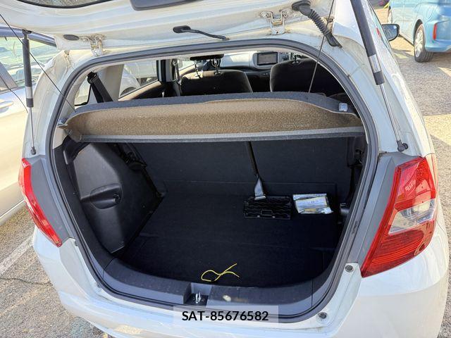 Honda FIT 2011-06 6276326-14