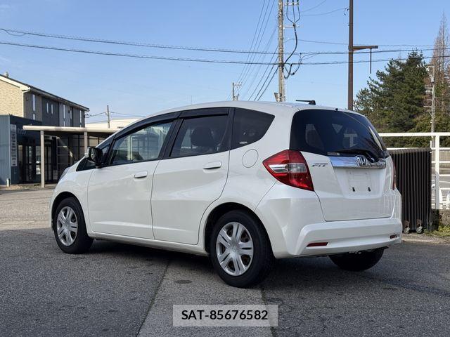 Honda FIT 2011-06 6276326-2