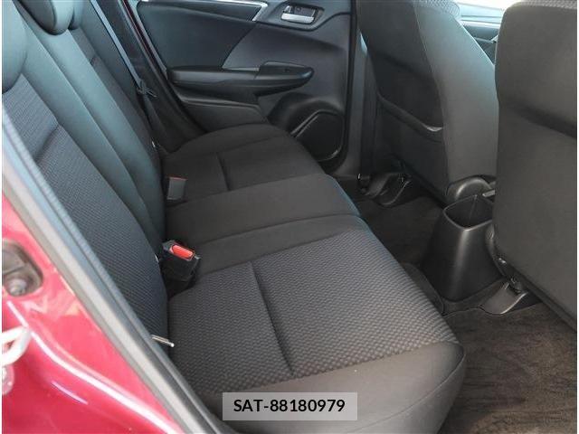 Honda FIT 2019-09 6276317-17