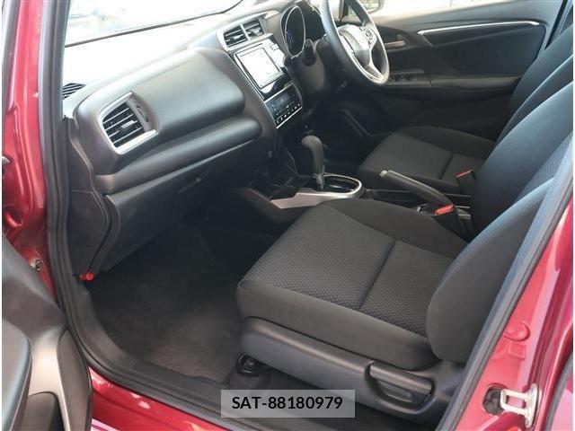 Honda FIT 2019-09 6276317-18