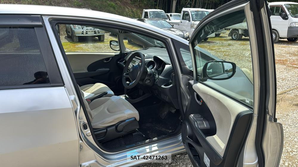 Honda FIT 2009 5568751-11