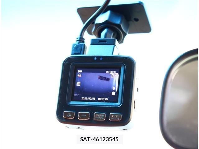 Honda FIT 2012-10 6497587-11