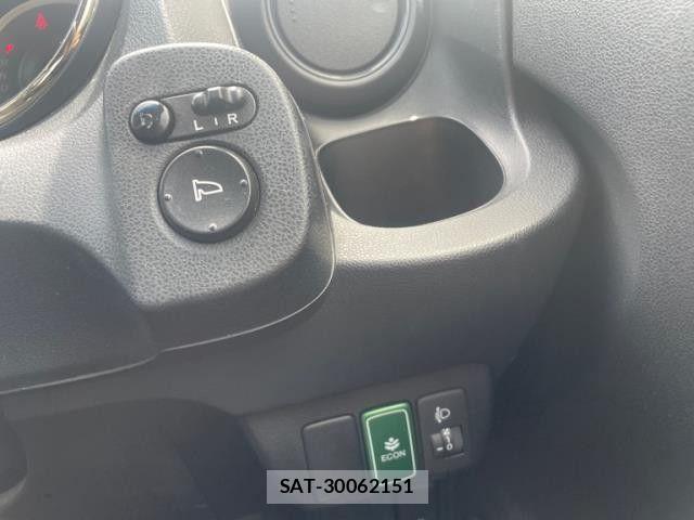 Honda FIT 2013-02 6611877-4