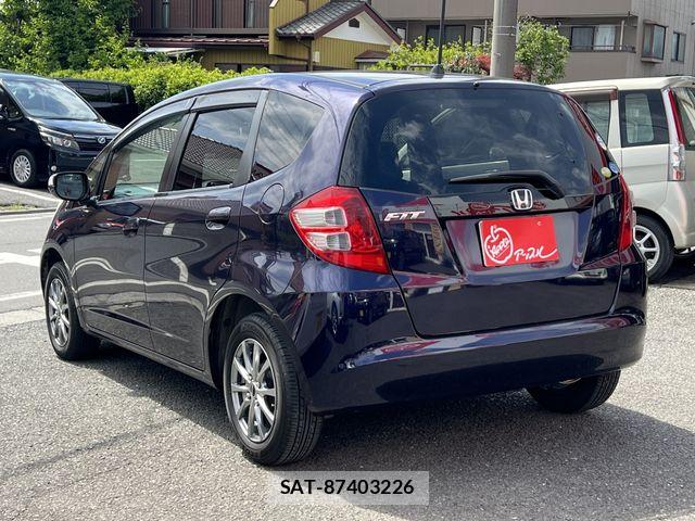 Honda FIT 2010-03 6611881-5