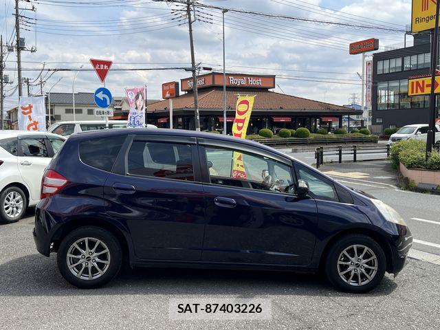 Honda FIT 2010-03 6611881-7