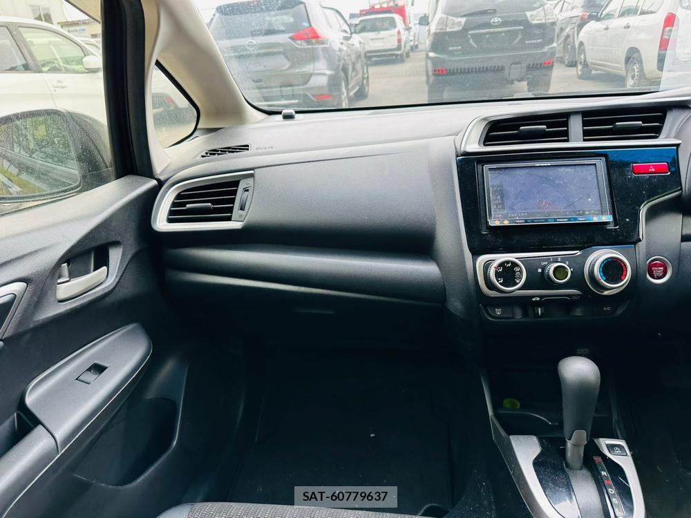 Honda FIT 2013 6577423-16