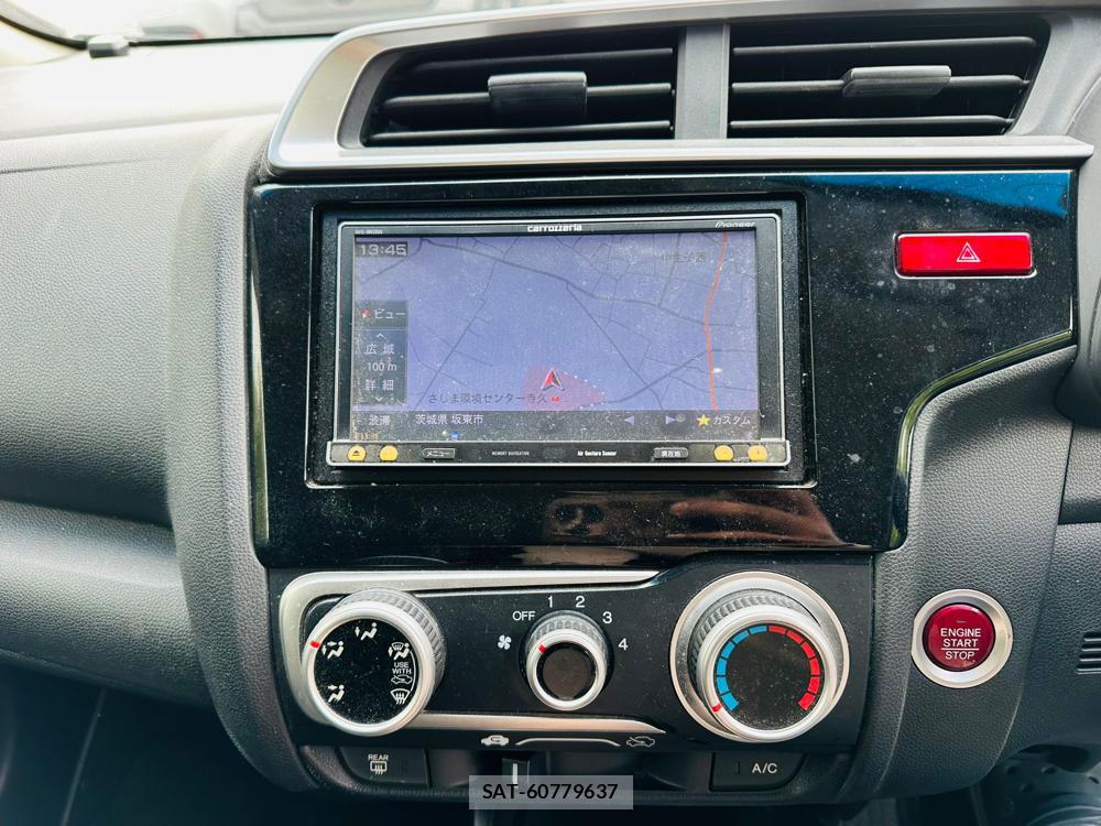 Honda FIT 2013 6577423-17