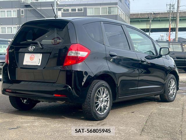 Honda FIT 2011-05 6675942-1