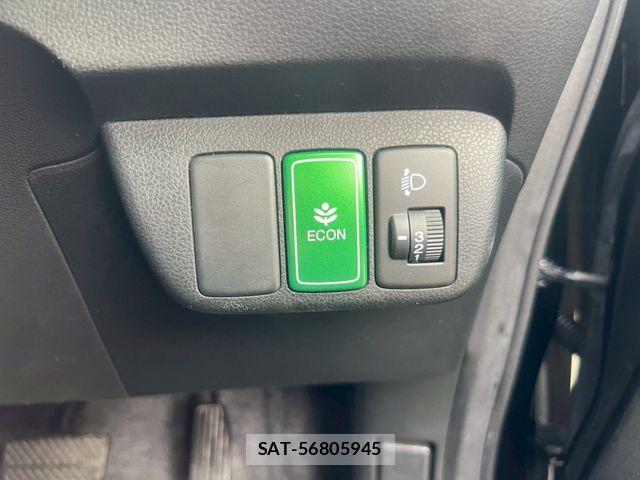 Honda FIT 2011-05 6675942-27