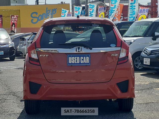 Honda FIT 2015-06 6682660-9