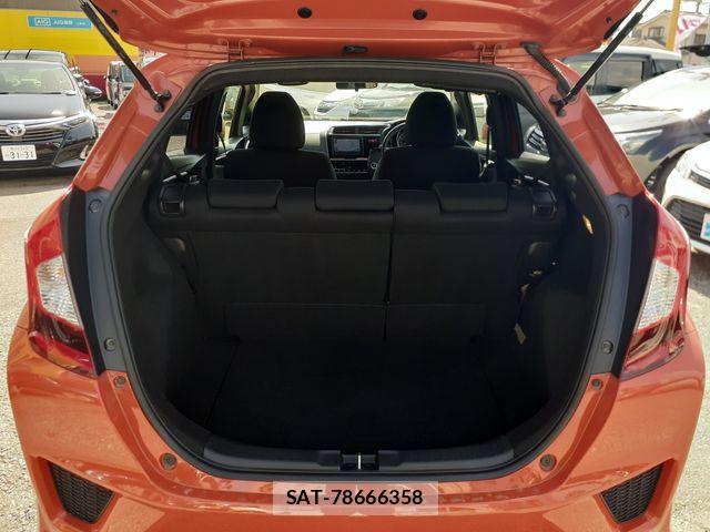 Honda FIT 2015-06 6682660-17