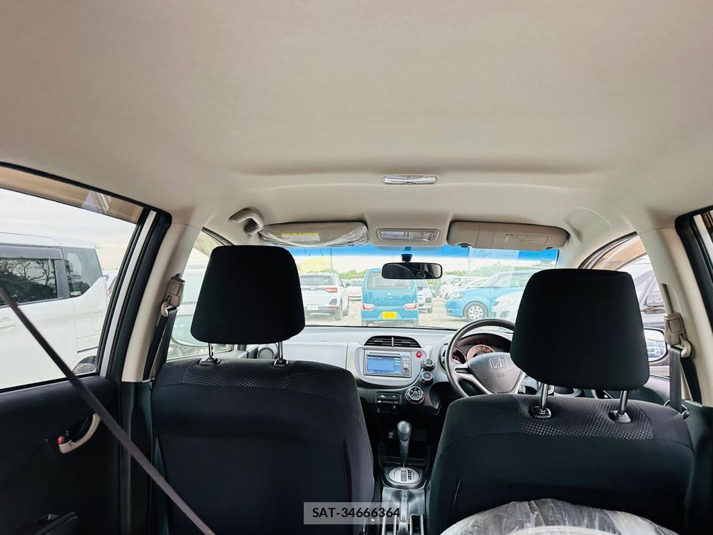 Honda FIT 2013 6148134-24