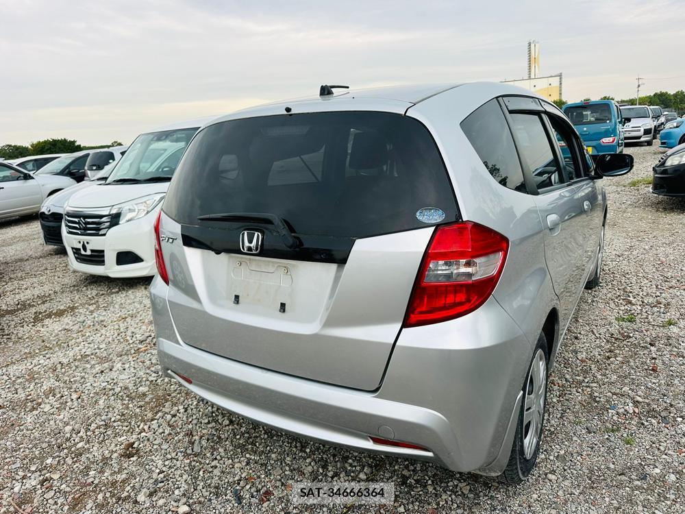 Honda FIT 2013 6148134-4