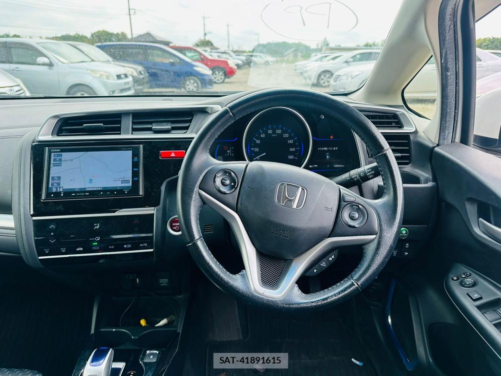 Honda FIT 2015 6587855-13