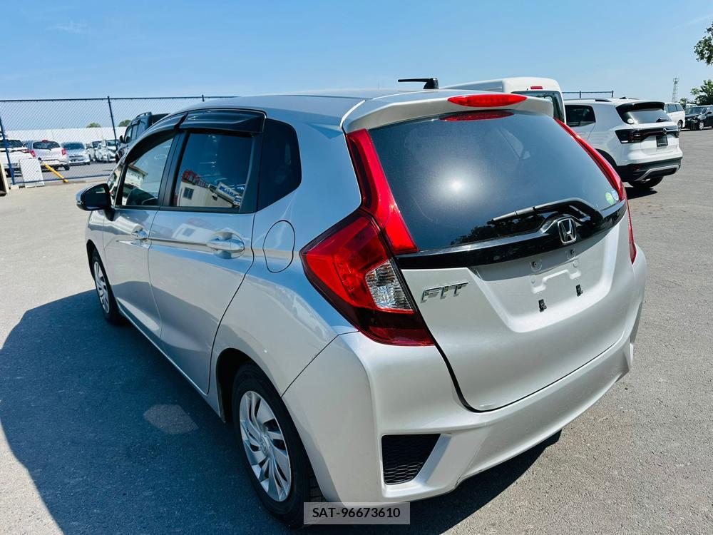 Honda FIT 2013 6205401-2