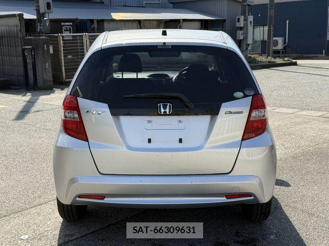 Honda FIT 2012-02 6791026-3