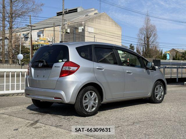 Honda FIT 2012-02 6791026-4