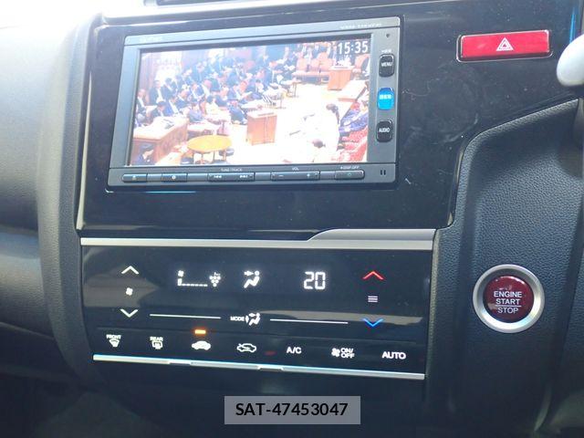 Honda FIT 2017-02 6814887-15