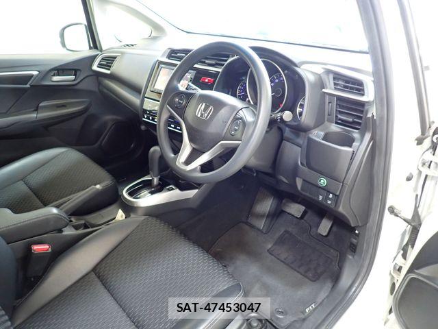 Honda FIT 2017-02 6814887-1