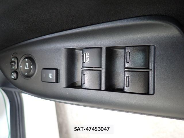 Honda FIT 2017-02 6814887-19